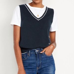 Women’s Old Navy Sweater Vest - extra small